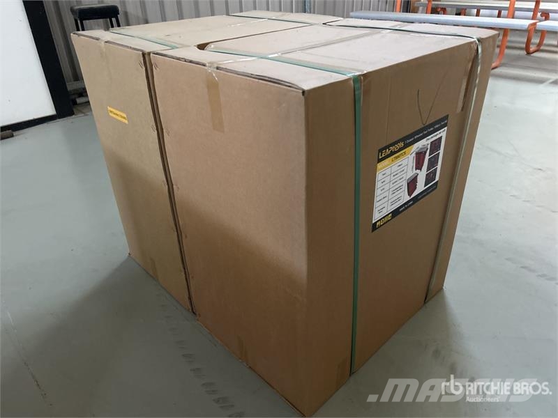  Quantity of (2)  LEAPtools LT880TCS Tool Box (Unus Gradbeništvo - drugo