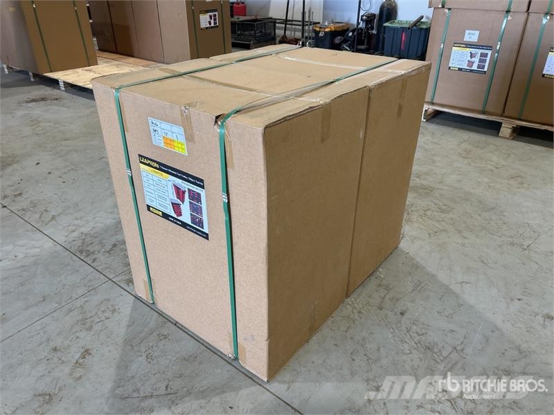  Quantity of (2)  LEAPtools LT880TCS Tool Box (Unus Ostalo za građevinarstvo