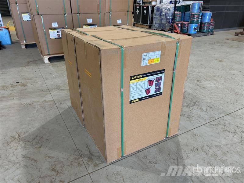  Quantity of (2)  LEAPtools LT880TCS Tool Box (Unus Ostalo za građevinarstvo