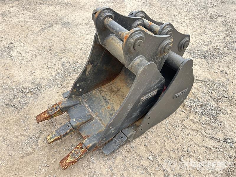 Quantity of (2) Roo Q/C 300 & 400 mm Digging Excav Kopad