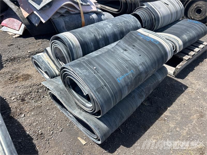  Quantity of (3) 970mm x 5mm Rubber Other components
