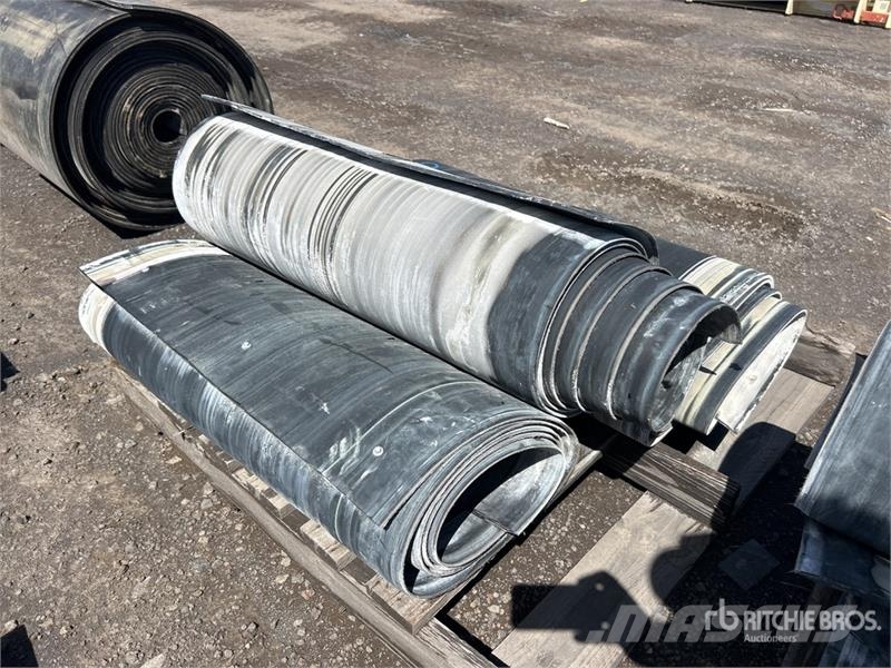 Quantity of (3) 970mm x 7mm Rubber Other components