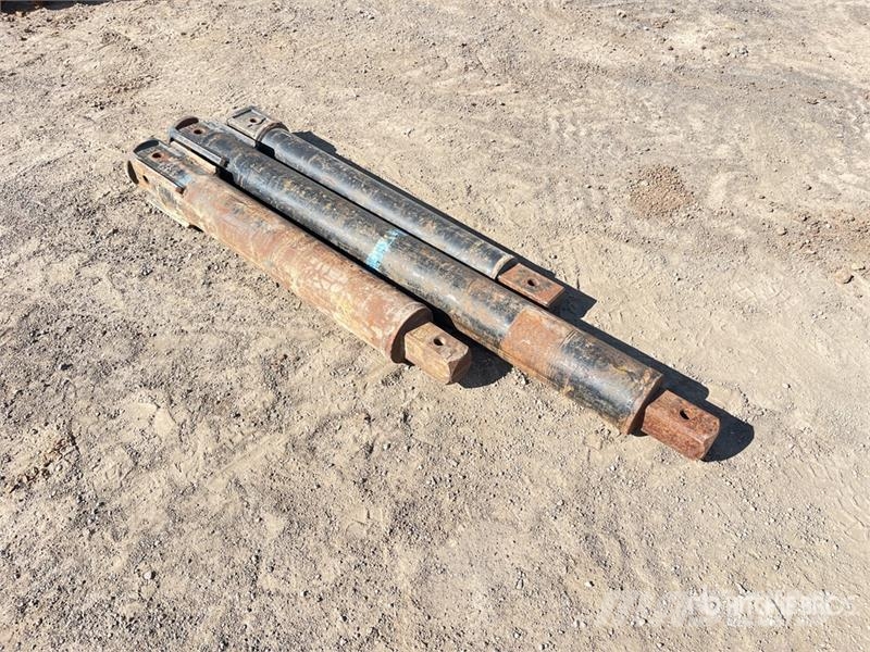  Quantity of (3) Auger Extension Компоненты строительной техники