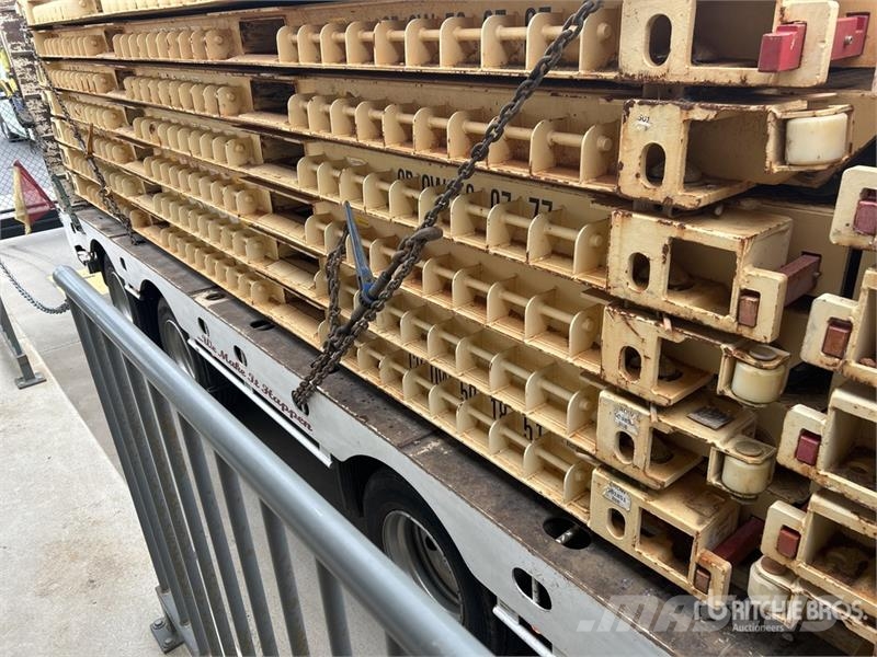  Quantity of 3 Container Mats Farm machinery