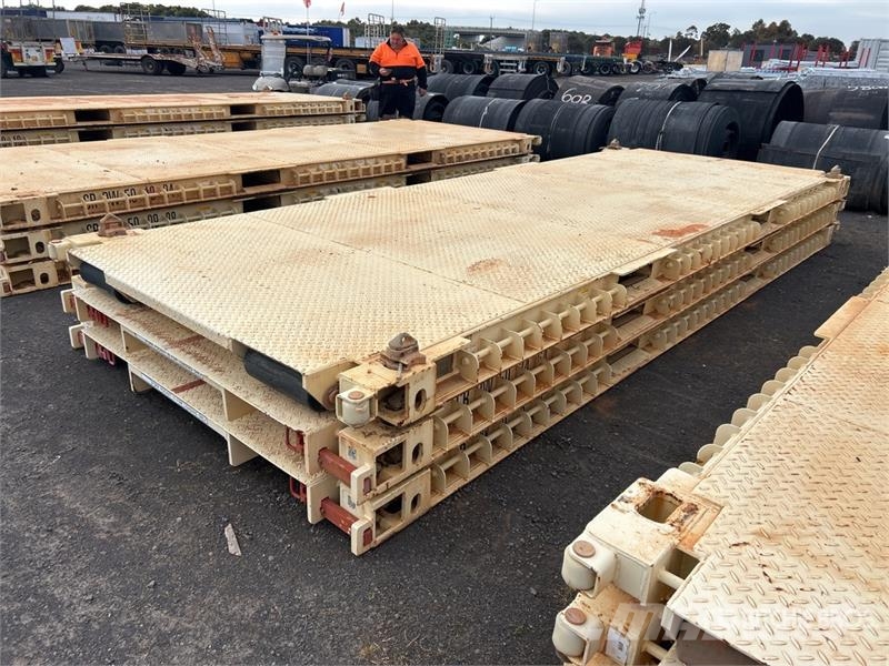 Quantity of (3) CSC 5800 mm x 2300 mm Container M Farm machinery