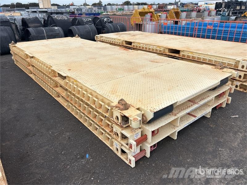 Quantity of (3) CSC 5800 mm x 2300 mm Container M Farm machinery