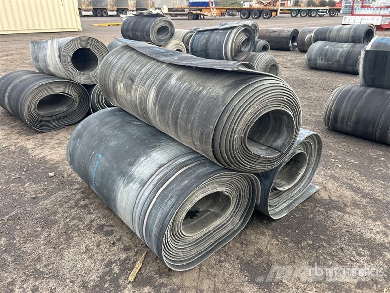  Quantity of (3) Miscellaneous Rubber مكونات أخرى