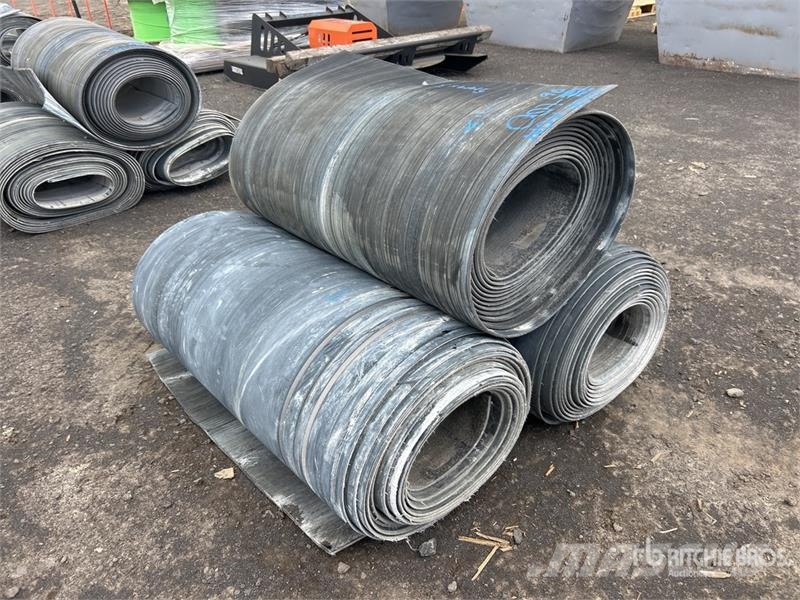  Quantity of (3) Miscellaneous Rubber مكونات أخرى