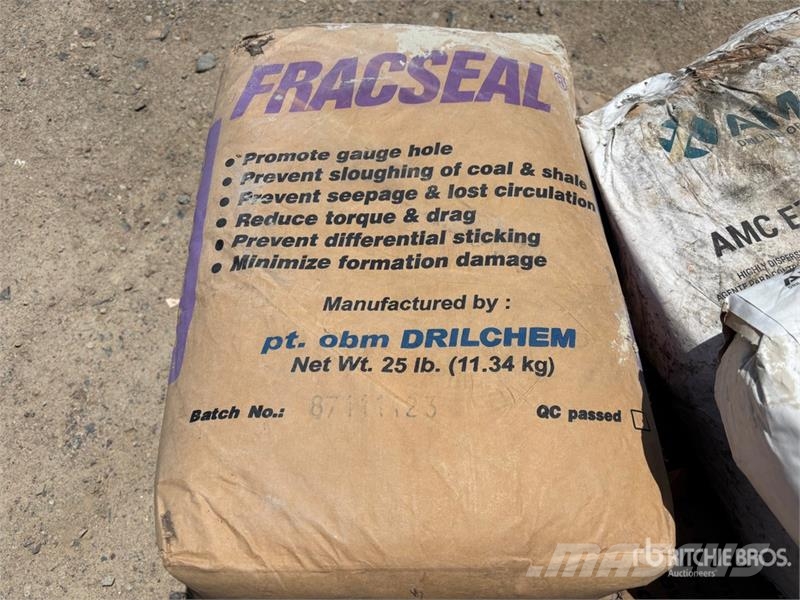 Quantity of (3) Pallets of Fracseal, AMC, Mudlogic Olaj és Gáz fúró eszközök