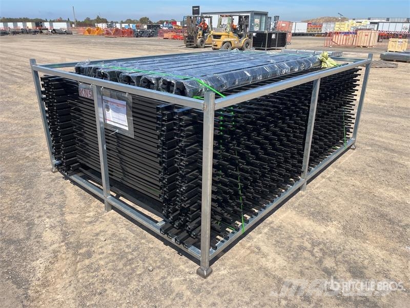 Quantity of (30) STARVOX SV0810-30 10 ft x 7 ft P フェンス機材