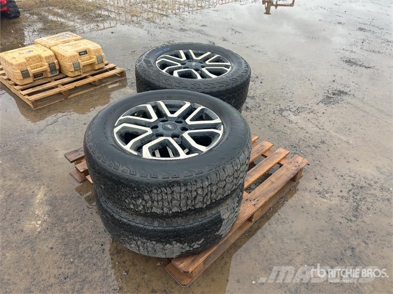 Quantity of (4) Goodyear Wrangler 255/65R18 Tyres Other components