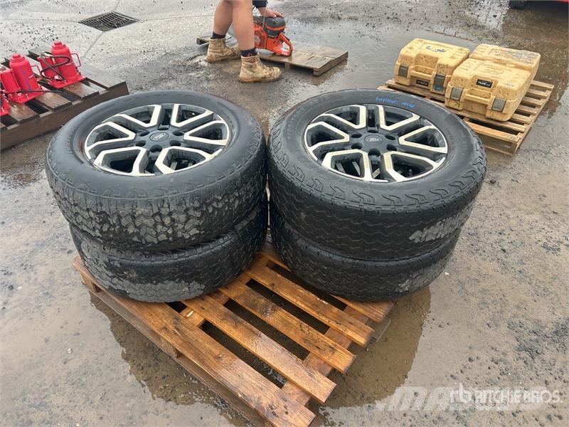 Quantity of (4) Goodyear Wrangler 255/65R18 Tyres Other components