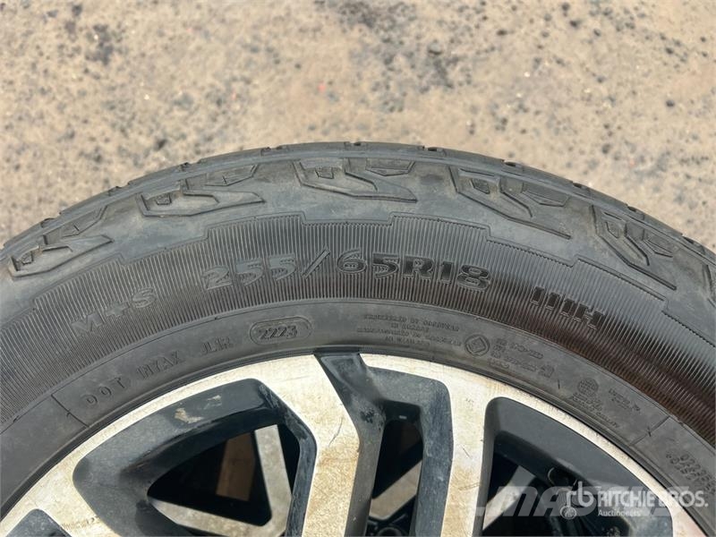 Quantity of (4) Goodyear Wrangler 255/65R18 Tyres Other components