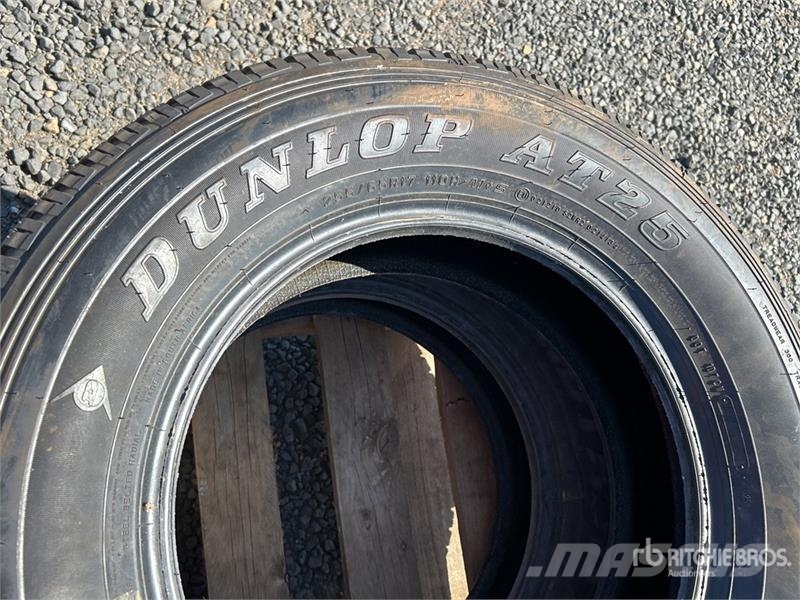  Quantity of (4) Tires (Unused) Dekk, hjul og felger