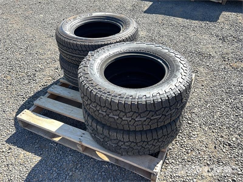  Quantity of (4) Tires (Unused) Dekk, hjul og felger