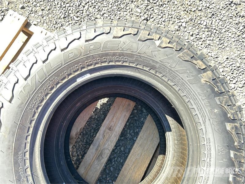  Quantity of (4) Tires (Unused) Dekk, hjul og felger
