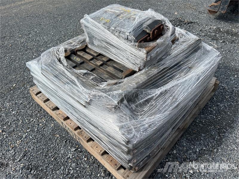  Quantity of 420mm Rubber Insert Track Shoes مكونات أخرى