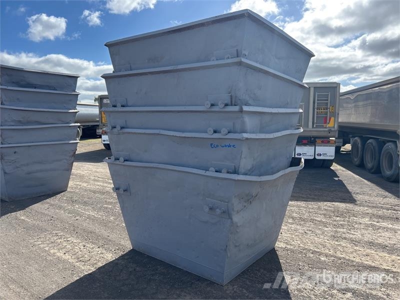Quantity of (5) 3 m3 Skip Waste Container Muu