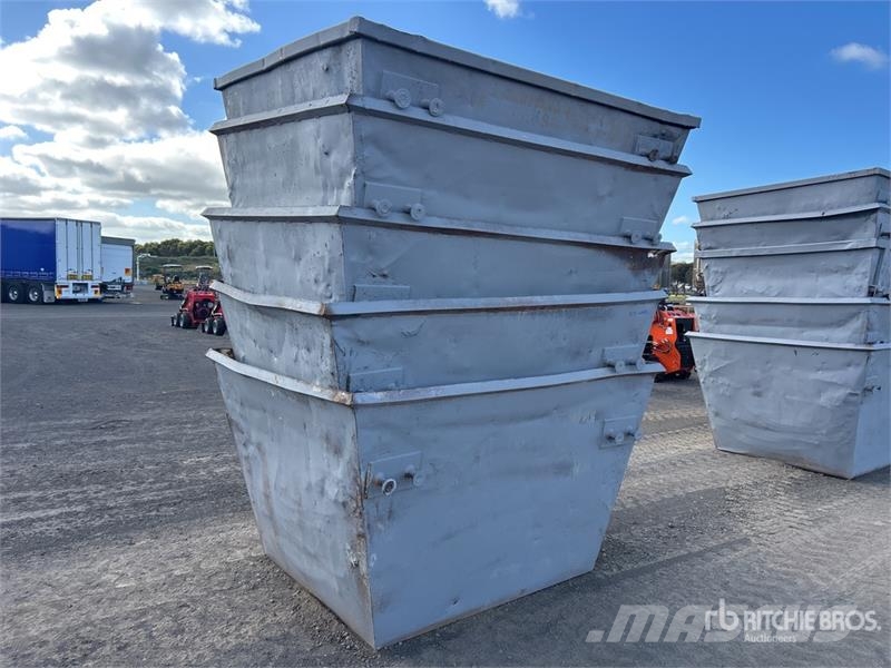  Quantity of (5) 3 m3 Skip Waste Container Costruzioni - Altro