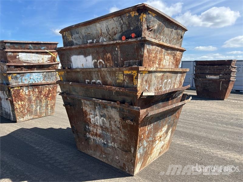  Quantity of (5) 3 m3 Skip Waste Container معدات البناء - غير ذلك