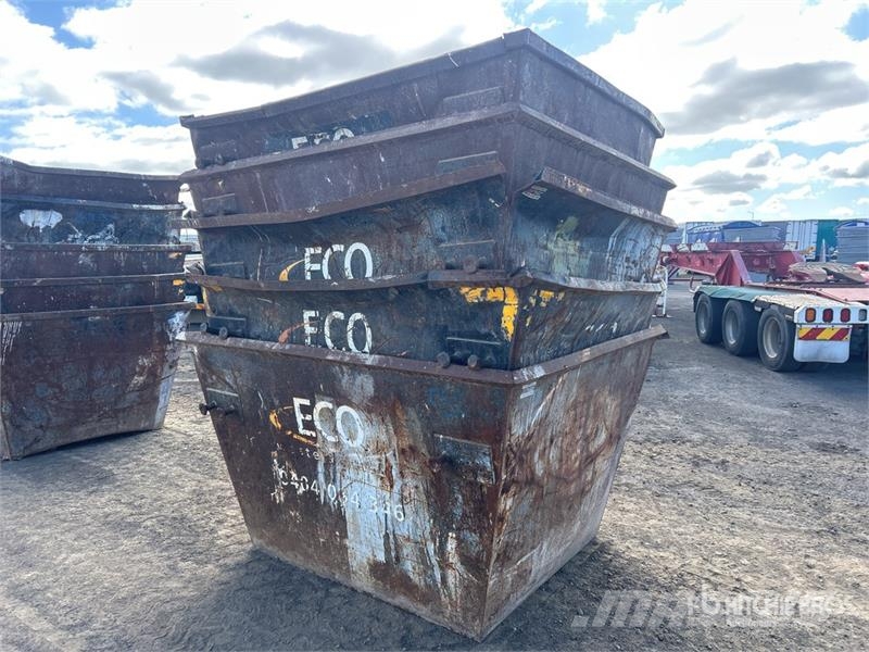 Quantity of (5) 3 m3 Skip Waste Container معدات البناء - غير ذلك