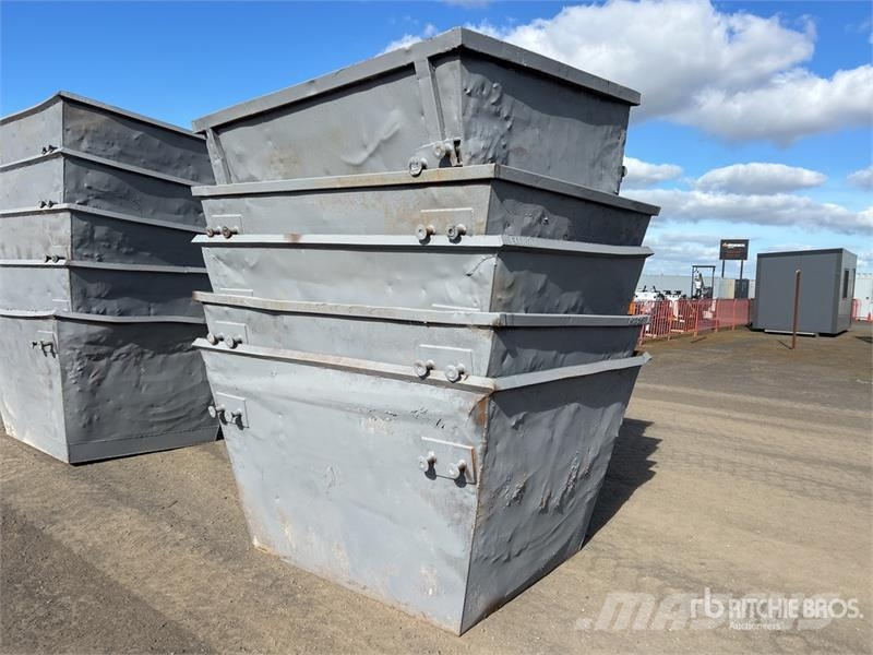  Quantity of (5) 3 m3 Skip Waste Container Costruzioni - Altro