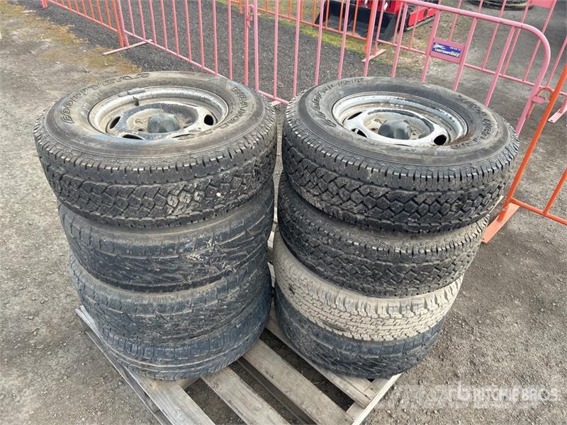 Quantity of 8 Tyres Other components
