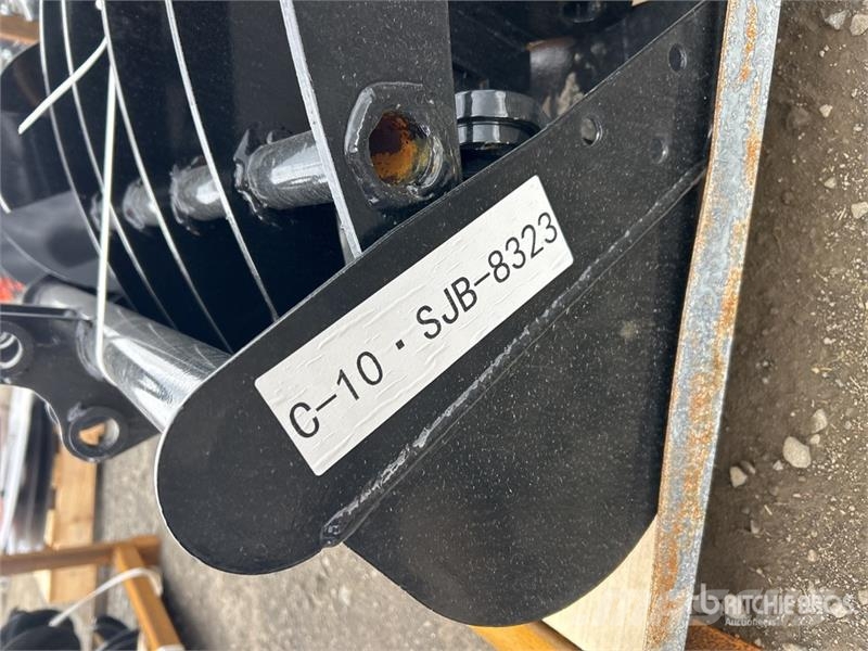  Quantity of (8)  VICSEC VCA-8 Mini Excavator Attac Other components