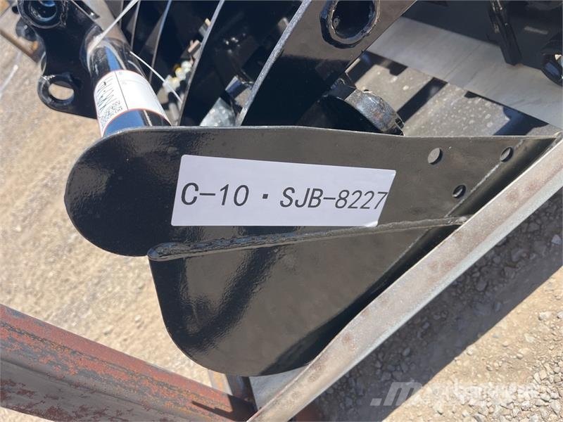 Quantity of (8) VICSEC VCA-8 Mini Excavator Attac Egyéb alkatrészek