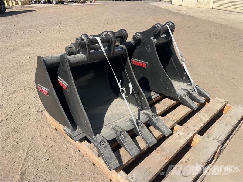  Quantity of Excavator Bucket - Fits Develon DX35 ( Baldes