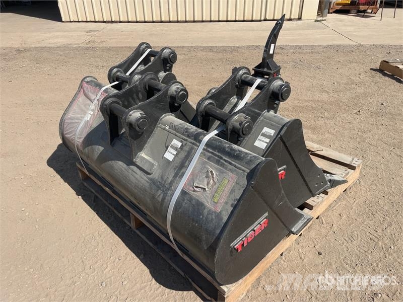  Quantity of Excavator Bucket - Fits Develon DX35 ( Baldes