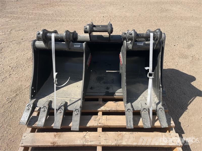  Quantity of Excavator Bucket - Fits Develon DX35 ( Baldes