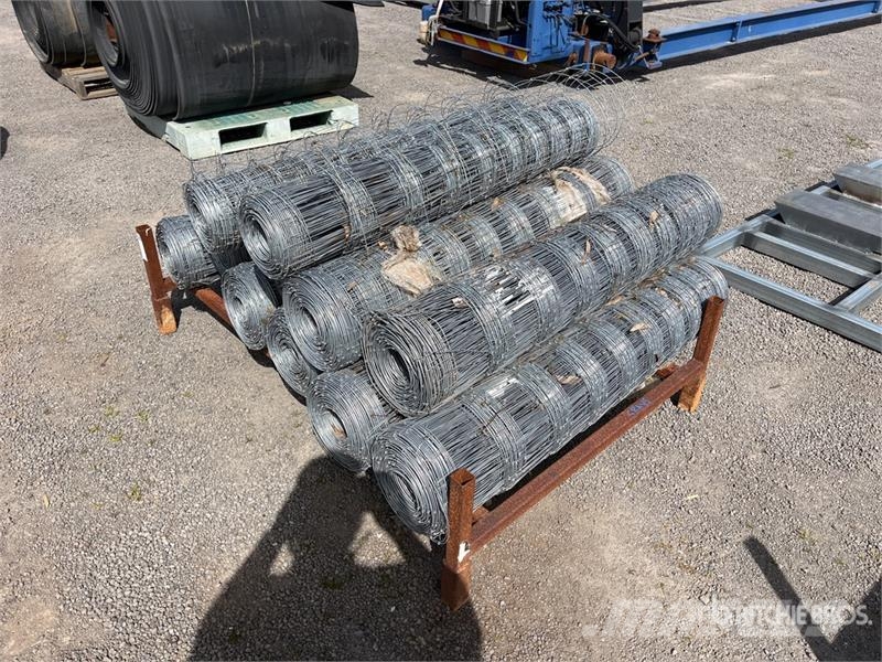  Quantity of Fencing Fencing equipment