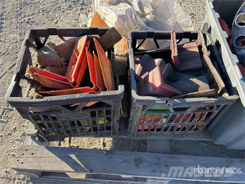 Quantity of Nut Covers & Wheel Chocks Other components