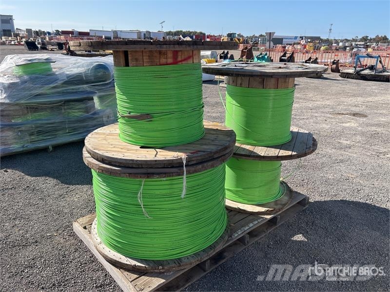 Quantity of Optic Fibre Cable Other components