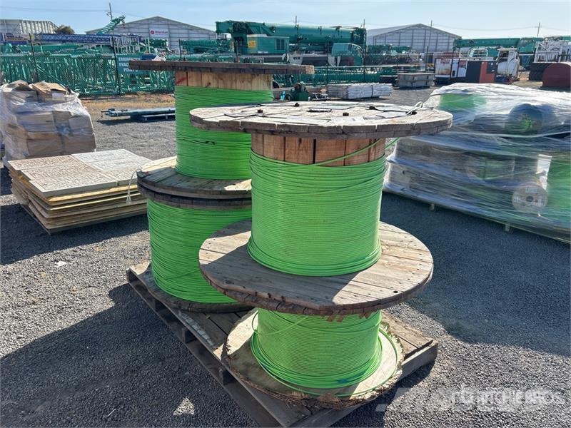 Quantity of Optic Fibre Cable Other components