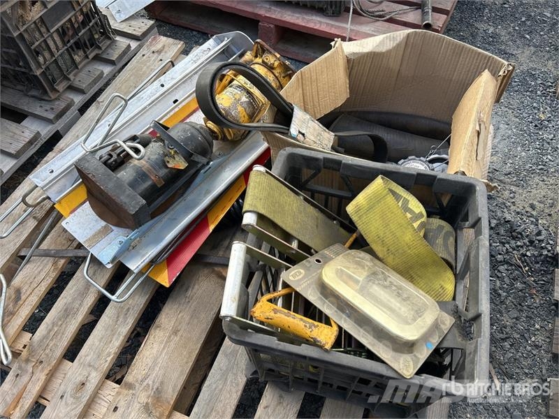 Quantity of Truck Straps & Lift Jack Ostale komponente za građevinarstvo