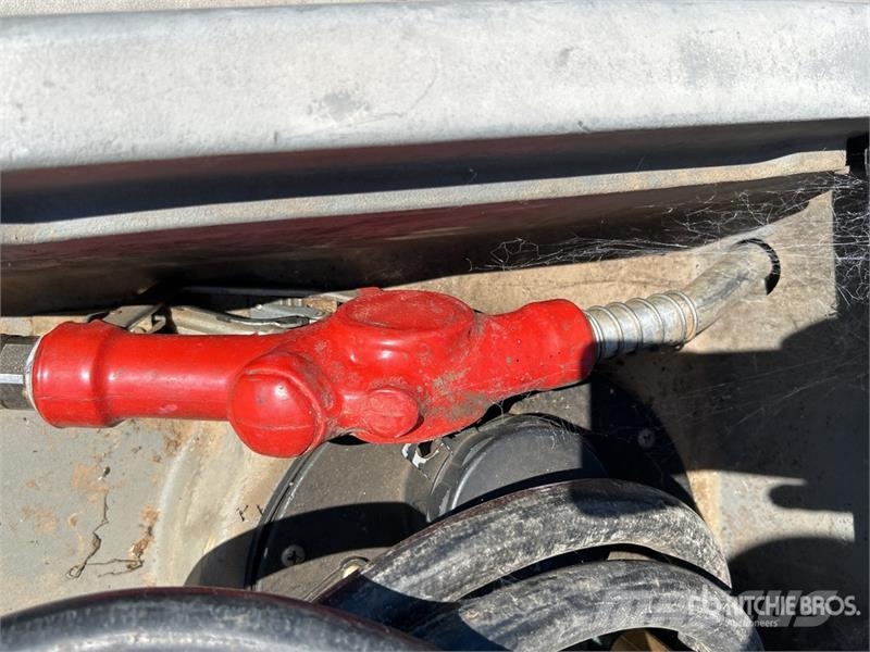 Rapid Spray 440 L Portable Poly Diesel Fuel Tank Fuel and additive tanks