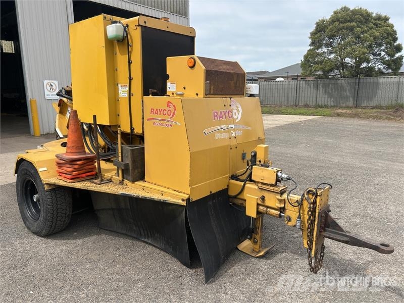 Rayco RG140DXH Tow Behind S/A Stump Grinder Gradas vibratorias / rotocultivadoras