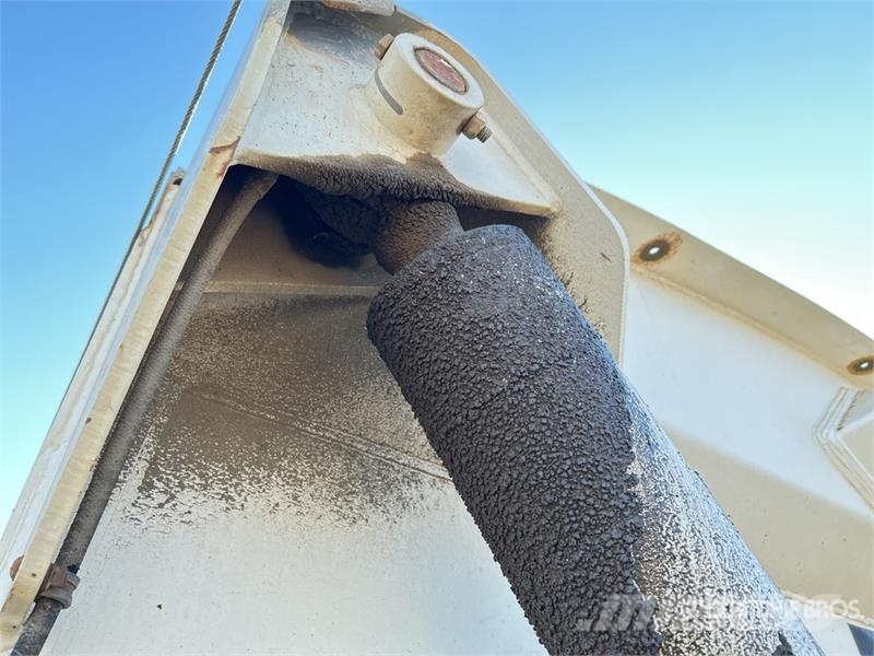 Roadwest 5 m Tri/A B-Double Lead Side Dump Trailer Bañera