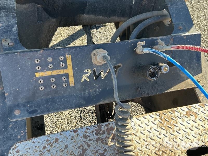 Roadwest 5 m Tri/A B-Double Lead Side Dump Trailer Bañera