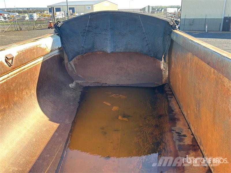 Roadwest 5 m Tri/A B-Double Lead Side Dump Trailer Bañera
