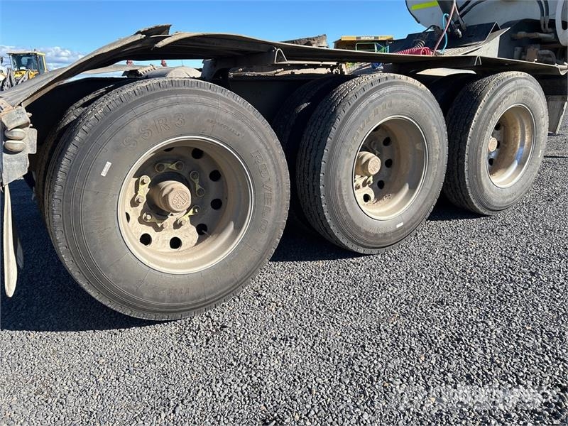 Roadwest 5 m Tri/A B-Double Lead Side Dump Trailer Bañera