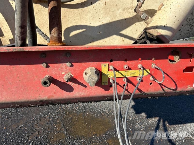 Roadwest 8.4 m Tri/A Side Dump Trailer Bañera