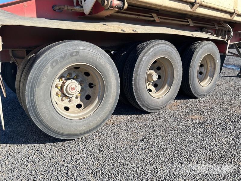 Roadwest 8.4 m Tri/A Side Dump Trailer Bañera