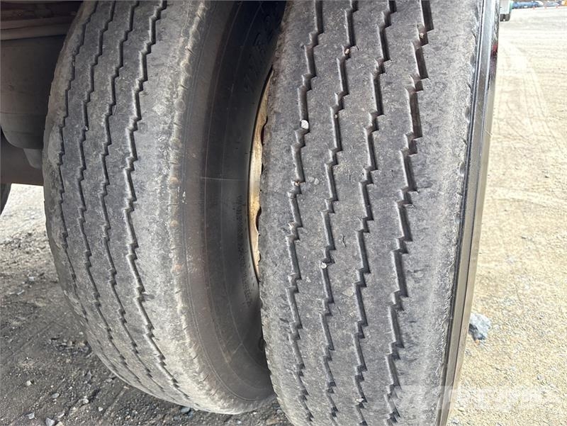  Robuk 10.2 m Tri/A Step Deck End Dump Trailer ダンプトレーラー
