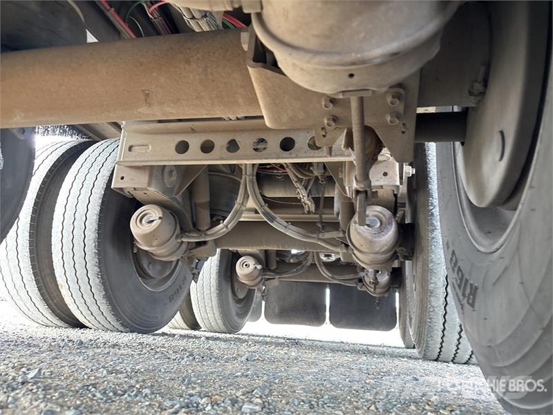  Robuk 10.4 m Tri/A Step Deck End Dump Trailer Kiper prikolice