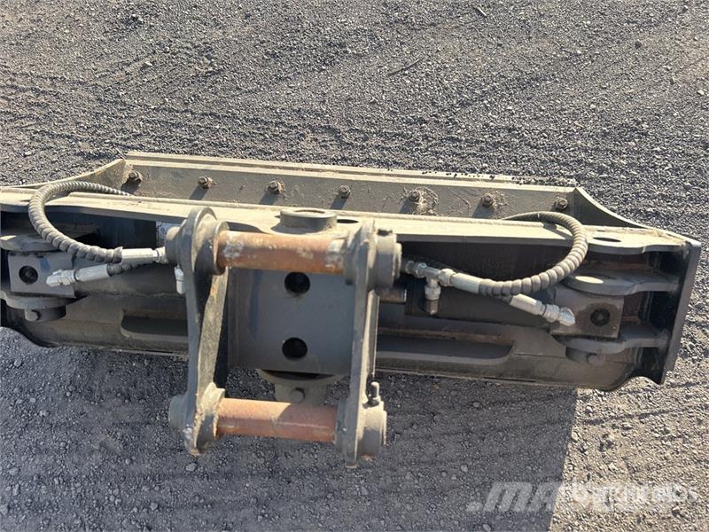 Roo 2T-SK 980 mm Q/C Hydraulic Tilting Bucket Buckets