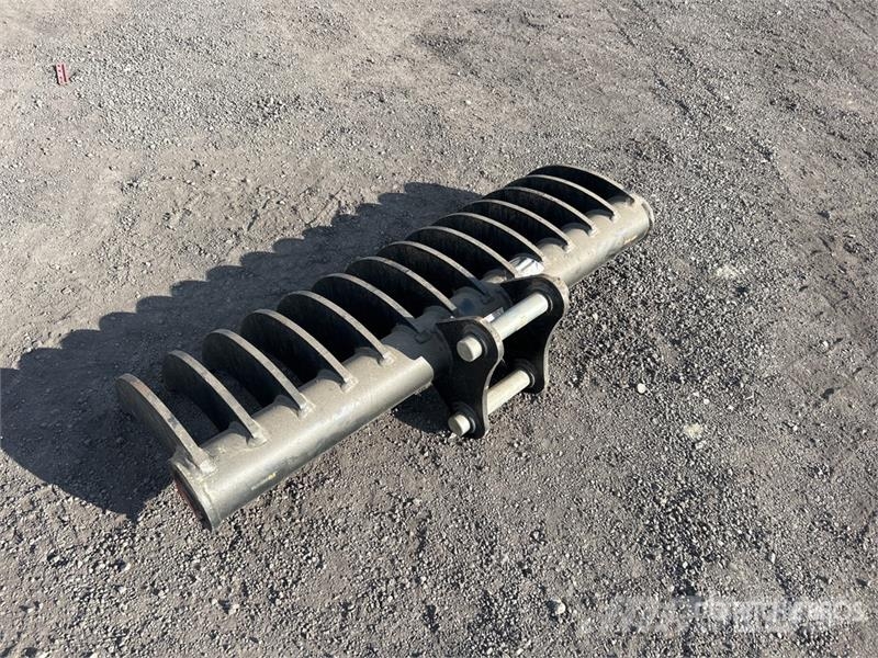 Roo Attachments SK20 1000 mm Rake Attachment (Unused) Rakes and tedders