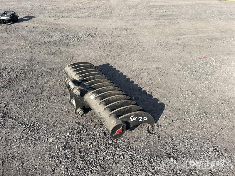 Roo Attachments SK20 1000 mm Rake Attachment (Unused) Rakes and tedders